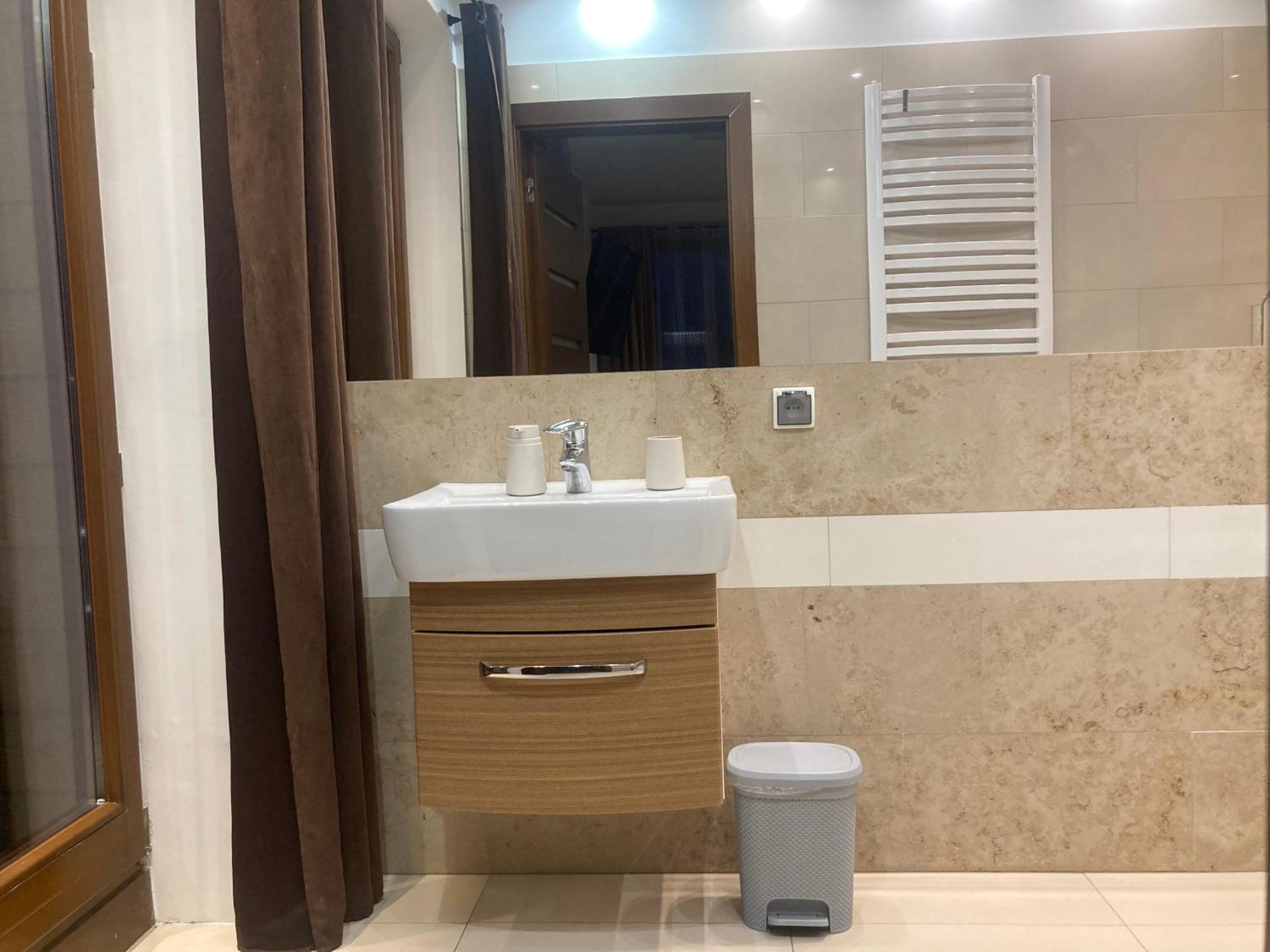 A4 Luxury Apartment Вроцлав Экстерьер фото